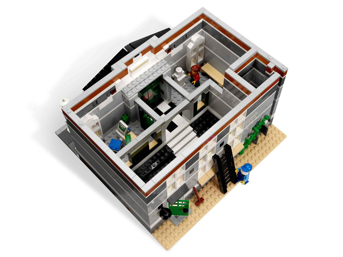 Town Hall (2766+pcs)