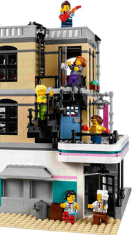 Downtown Diner (2480+pcs)