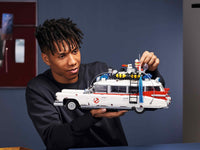 Ghostbusters ECTO-1 (2352+pcs)
