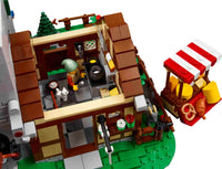 Medieval Town Square (3304+pcs)