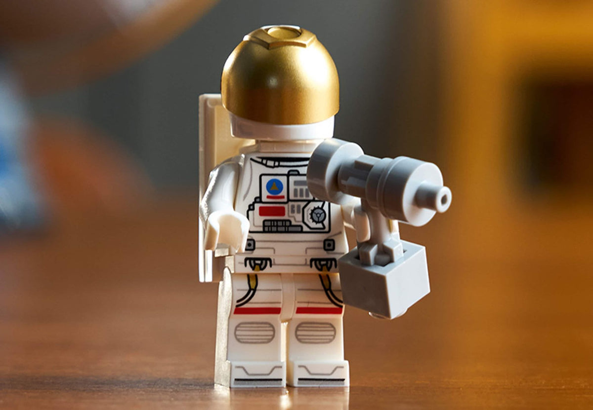 Hubble Space Telescope (1252+pcs)