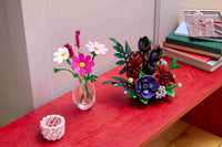 Dark Flower Arrangement (562+pcs)