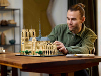 Notre-Dame de Paris (4383+pcs)
