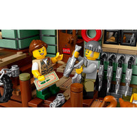 Old Fishing Store (2049+pcs)