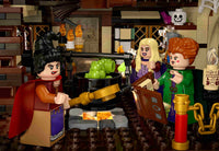 Hocus Pocus: The Sanderson Sisters' Cottage (2316+pcs)