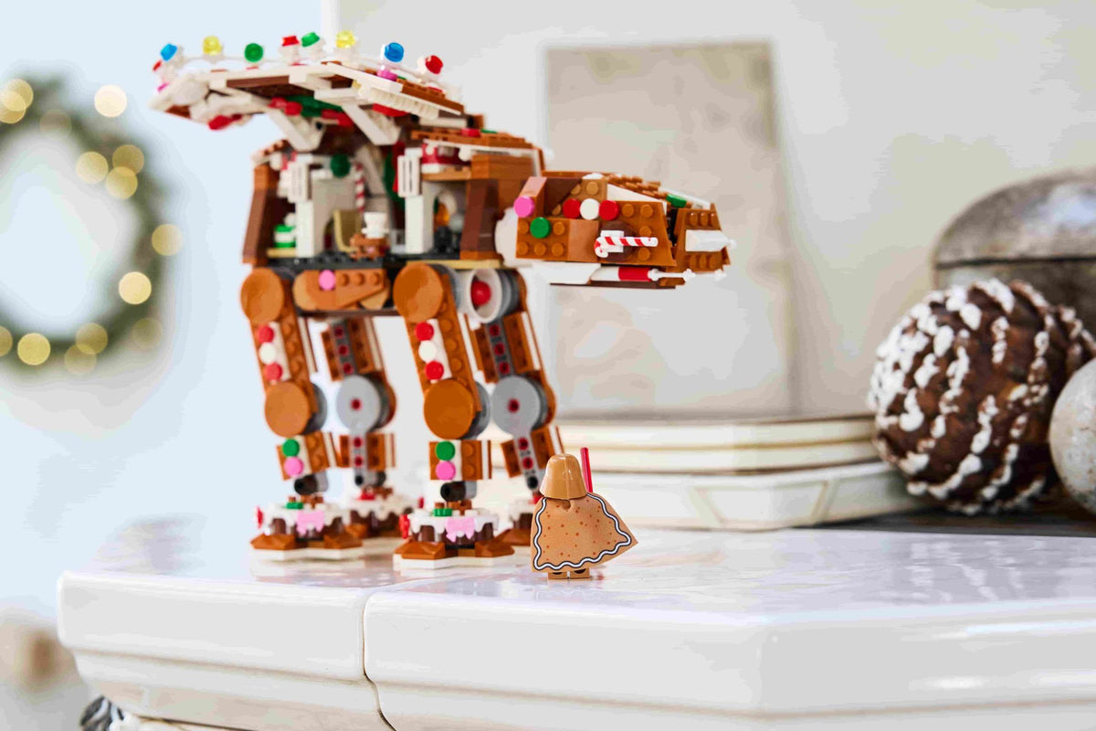 Gingerbread AT-AT Walker (697+pcs)