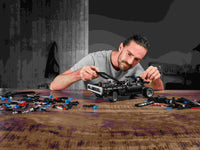 Dom's Dodge Charger (1077+pcs)