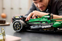 Aston Martin Aramco AMR25 F1 Car (1547+pcs)