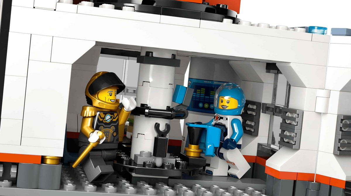 Space Base and Rocket Launchpad (1422+pcs)