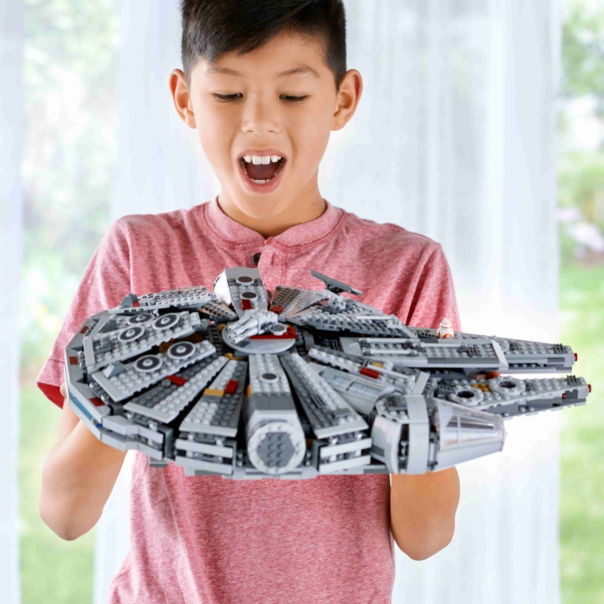 Millennium Falcon (1329+pcs)