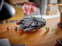 The Dark Falcon (1579+pcs)
