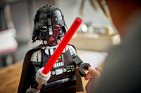 Up-Scaled Darth Vader Minifigure (1028+pcs)