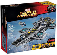 The SHIELD Helicarrier (2996+pcs)