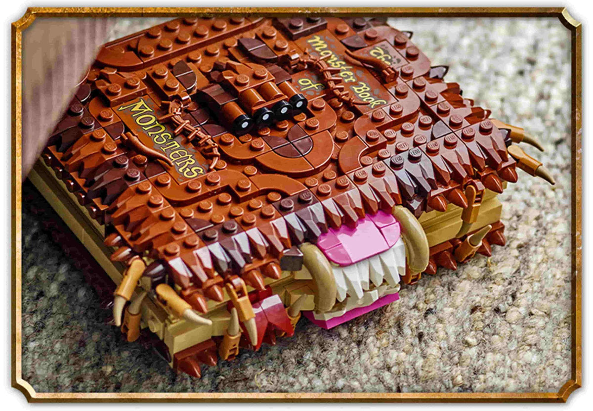 Chomping Monster Book of Monsters (518+pcs)